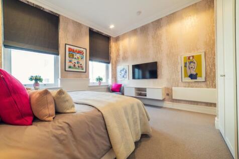 Lrg_Award-winning Media team on EVERY Listing_21