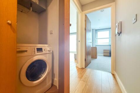 Call 02920 668585 to secure your viewing _19