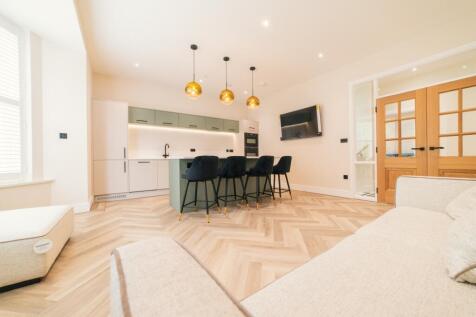 Award Winning CPS HOMES Media team_10