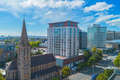 Lrg_Admiral house and church from opposite elevate