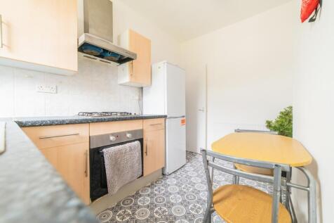 Call 02920 668585 to secure your viewing _7
