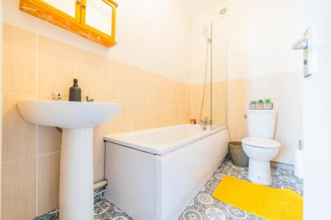 Call 02920 668585 to secure your viewing _1