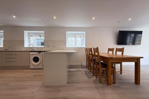 another student property from Award-winning CPS HO