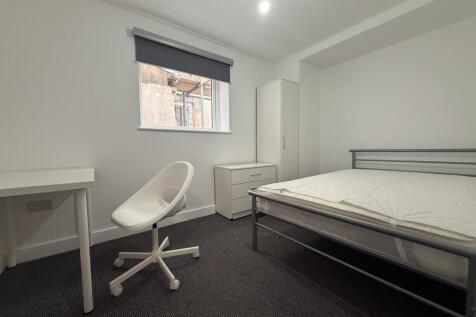 another student property from Award-winning CPS HO
