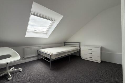 another student property from Award-winning CPS HO