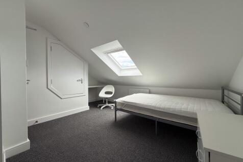 another student property from Award-winning CPS HO