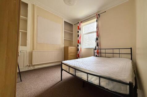 another student property from Award-winning CPS HO