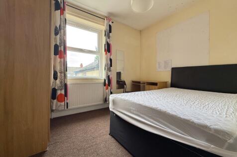 another student property from Award-winning CPS HO