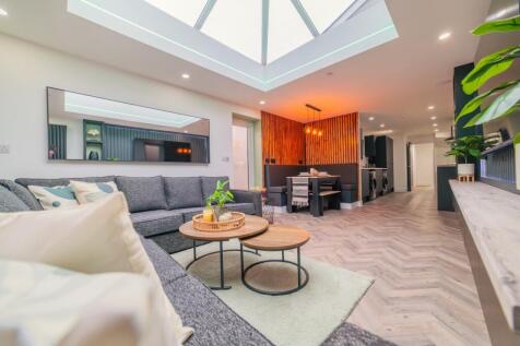 another student property from Award winning CPS HO