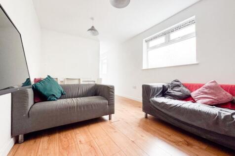 another student property from Award winning CPS HO
