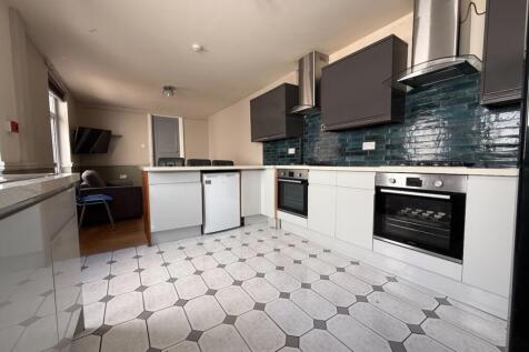another student property from Award winning CPS HO