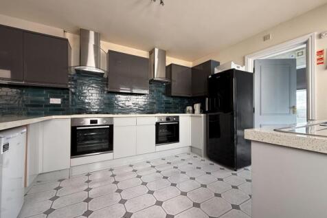 another student property from Award winning CPS HO