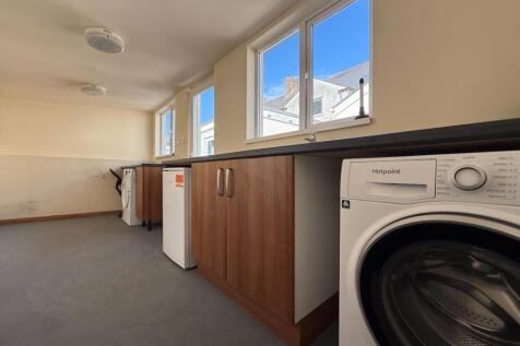 another student property from Award winning CPS HO