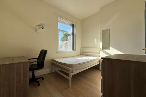 another student property from Award winning CPS HO
