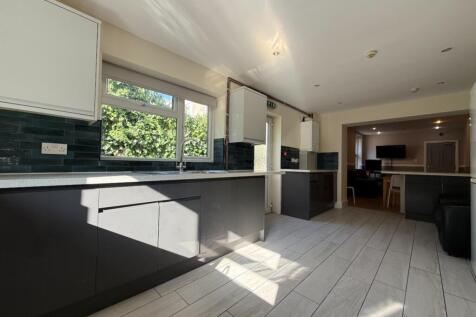 another student property from Award winning CPS HO