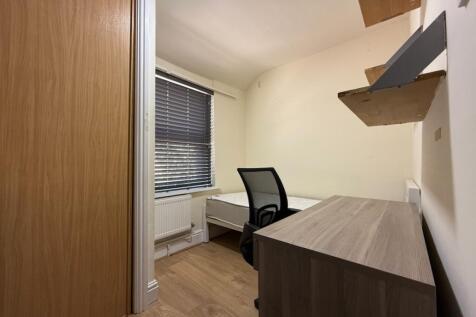 another student property from Award winning CPS HO