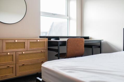 another student property from Award-winning CPS HO