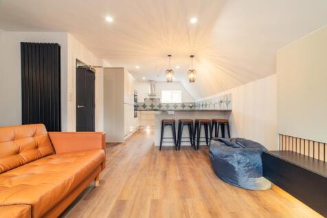 another student property from Award winning CPS HO
