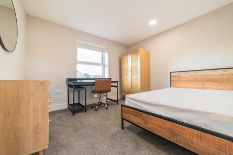 another student property from Award-winning CPS HO