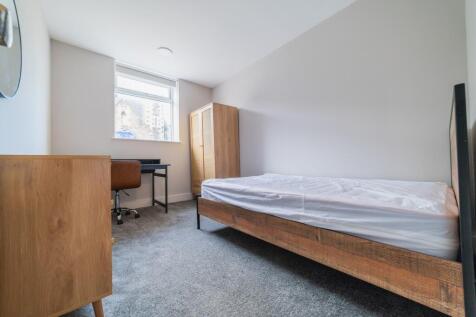 another student property from Award-winning CPS HO