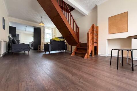another student property from Award-winning CPS HO