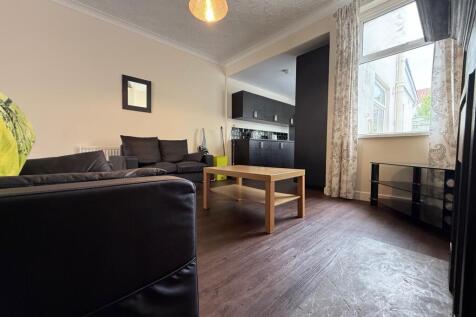 another student property from Award-winning CPS HO