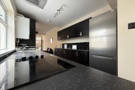 another student property from Award-winning CPS HO