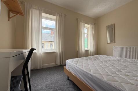 another student property from Award-winning CPS HO