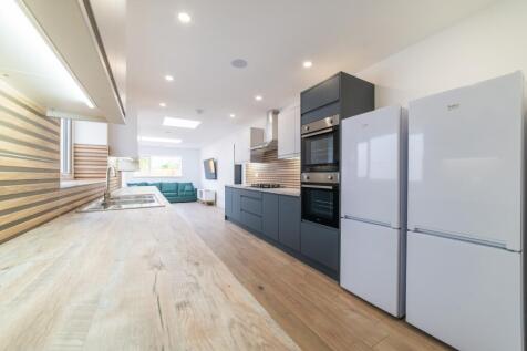 another student property from Award winning CPS HO
