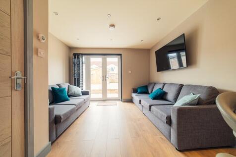 another student property from Award winning CPS HO