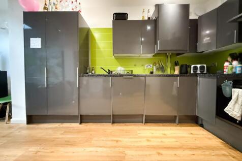 another student property from Award winning CPS HO