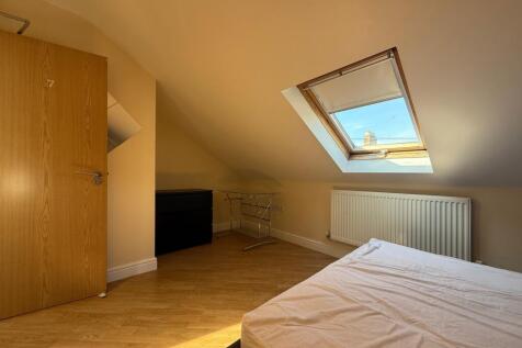 Call 02920 668585 to secure your viewing _9