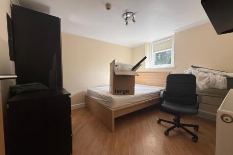 Call 02920 668585 to secure your viewing _13