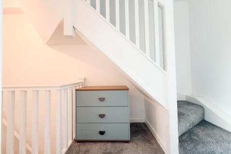 Call 02920 668585 to secure your viewing _23