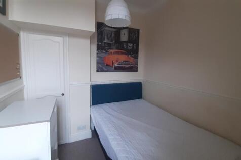 No 10 80 Dogf - Bedroom Two 2