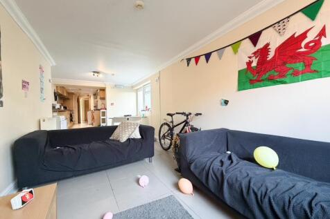 Call 02920 668585 to secure your viewing _4