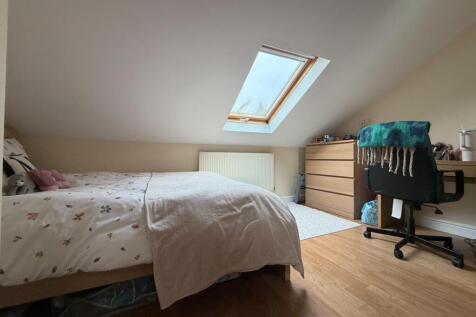 Call 02920 668585 to secure your viewing _12