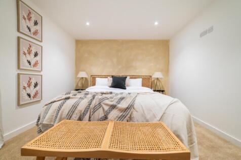 Lrg_Award-winning Media team on EVERY Listing_8