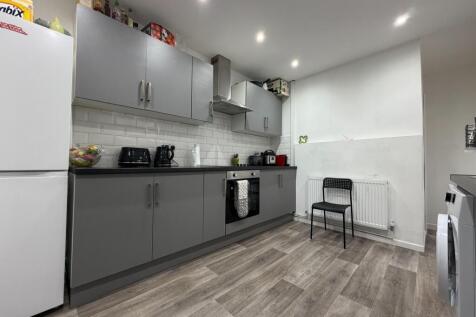 Call 02920 668585 to secure your viewing _5