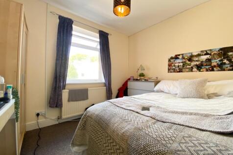 Lrg_11 llanbleddian gardens_oct22_18