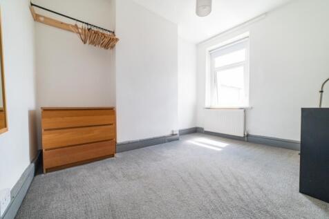 Lrg_Lrg_Call 02920 454555 to secure your viewing_1