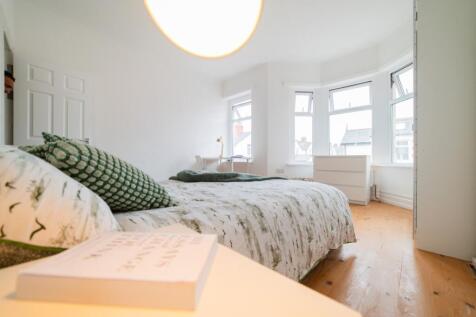 Lrg_Call 02920 454555 to secure your viewing_20