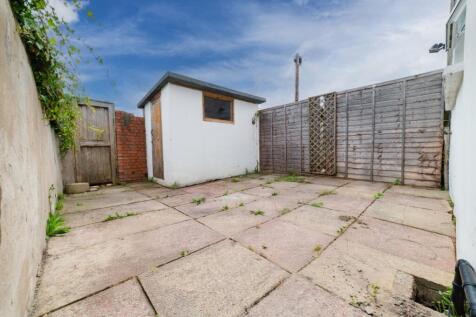 Lrg_Call 02920 454555 to secure your viewing_14