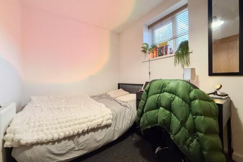 another student property from Award winning CPS HO