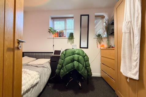 another student property from Award winning CPS HO