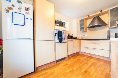 all 02920 454555 to secure your viewing_4