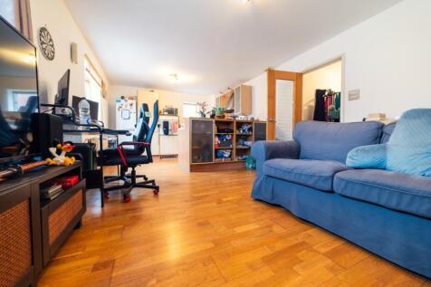 all 02920 454555 to secure your viewing_5