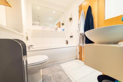 all 02920 454555 to secure your viewing_9
