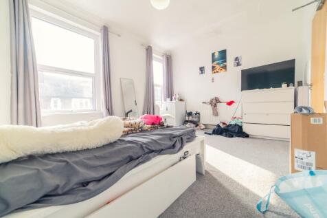 Call 02920 454555 to secure your viewing_14