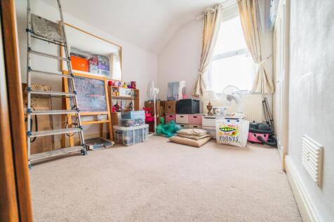 Call 02920 454555 to secure your viewing_14